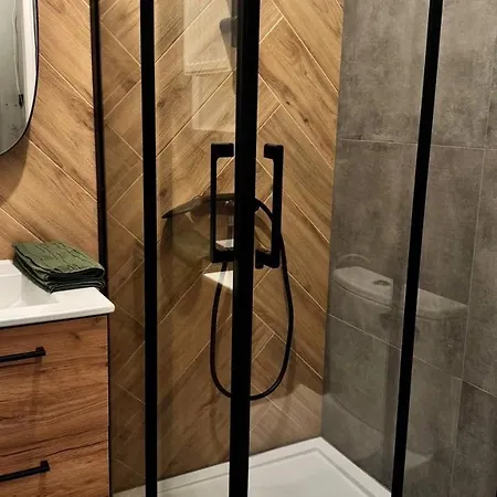 Silent Side Center *