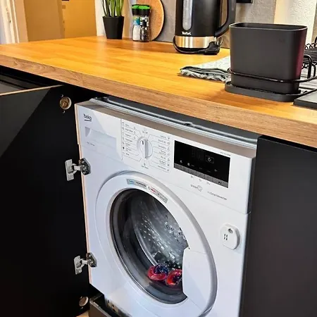 Silent Side Center Apartment *